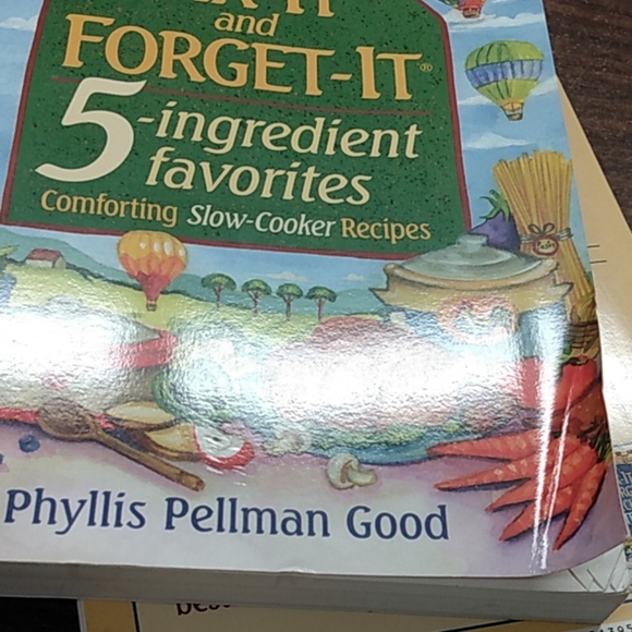 Bundle of 2 Fix it and Forget it cookbooks - Picture 4 of 4